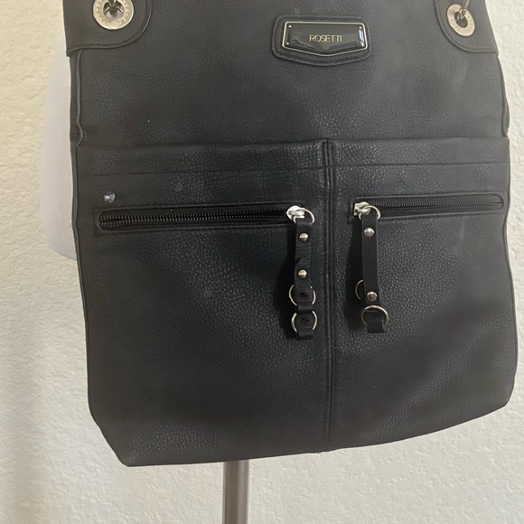 Rosetti Black Crossbody Bag with Adjustable Strap and Casual Design - Picture 4 of 11